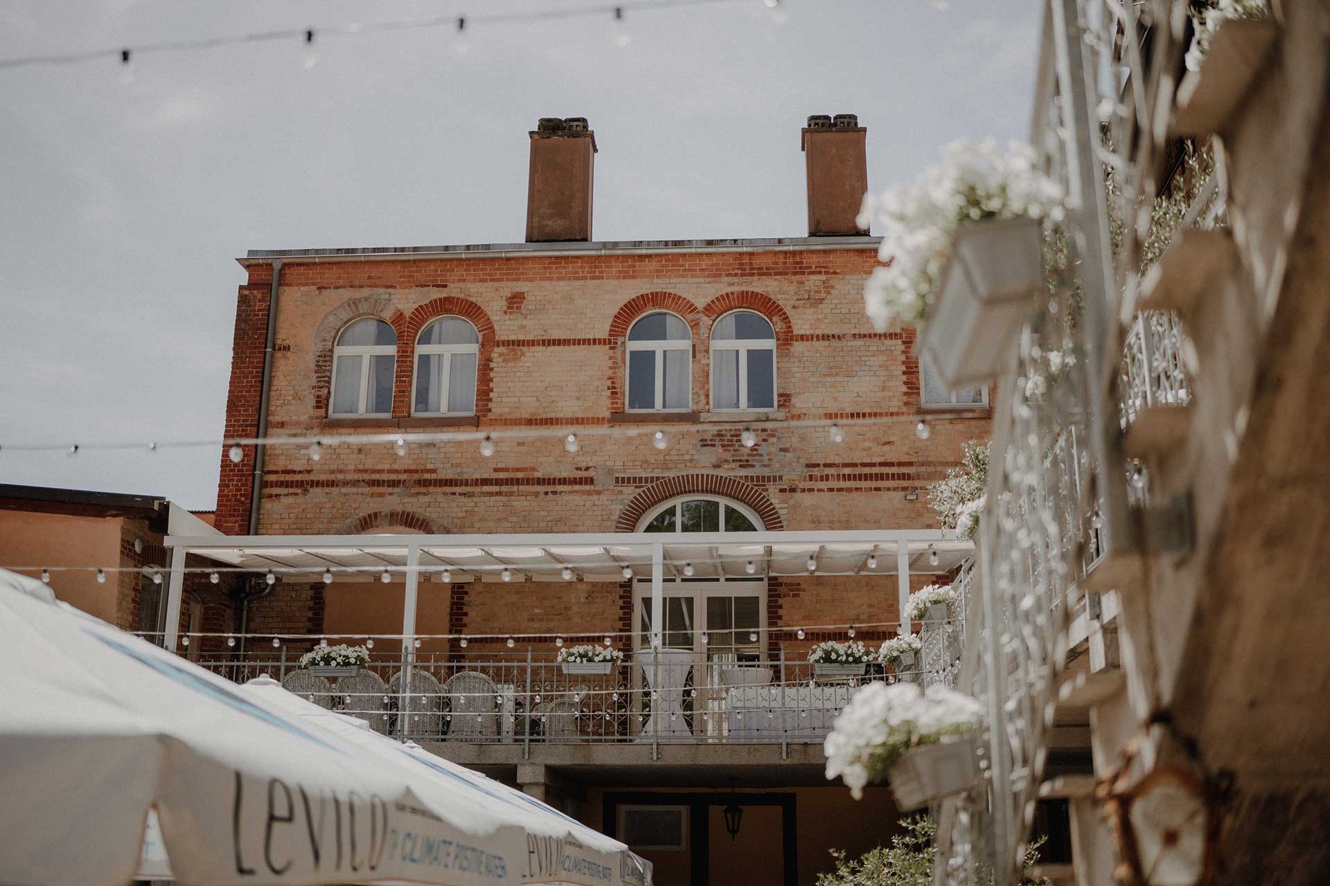 Sommerliche Hochzeit im alten Kurhotel Würm