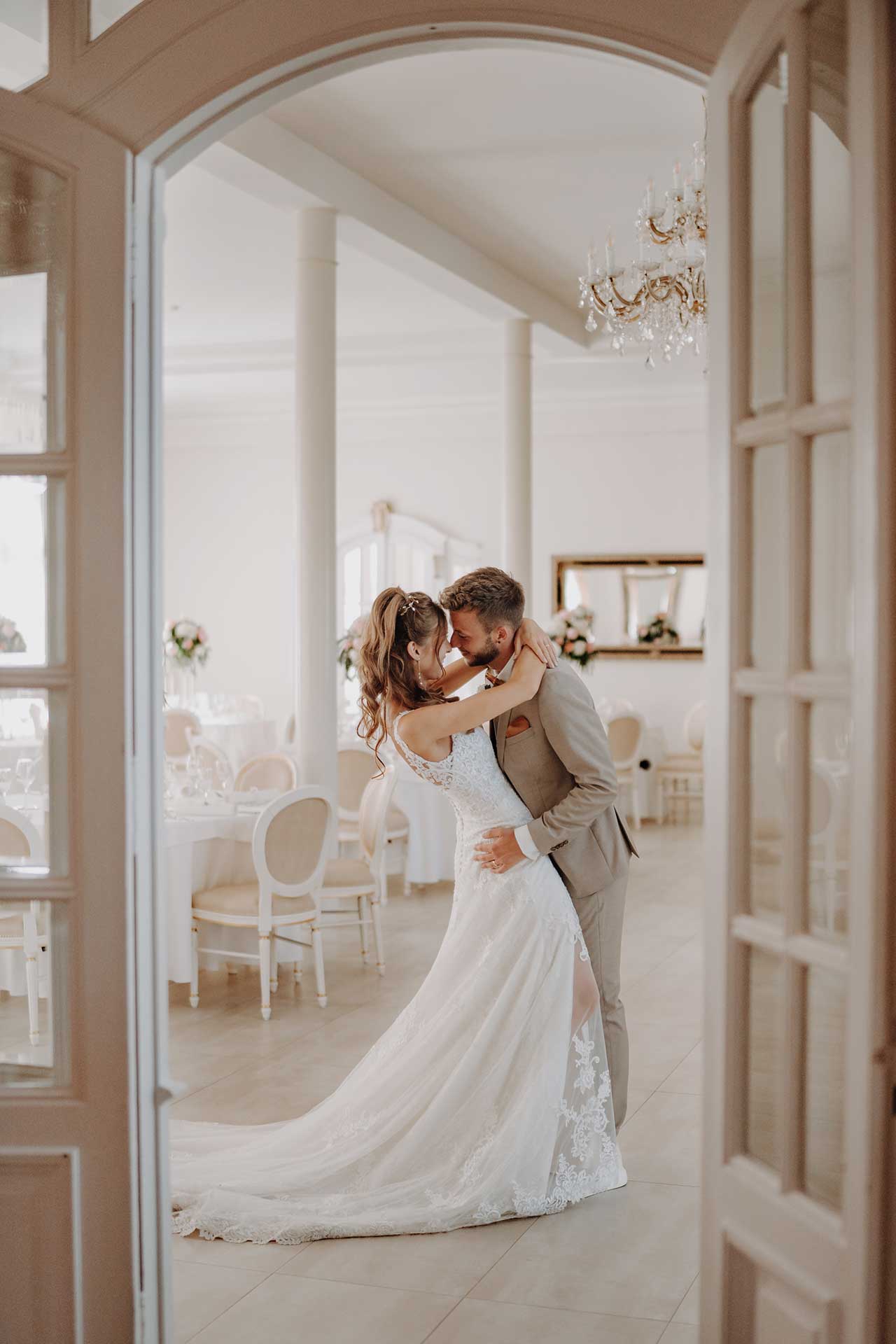 Sommerliche Hochzeit im alten Kurhotel Würm